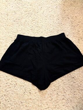 Princess Polly black linen shorts US 8